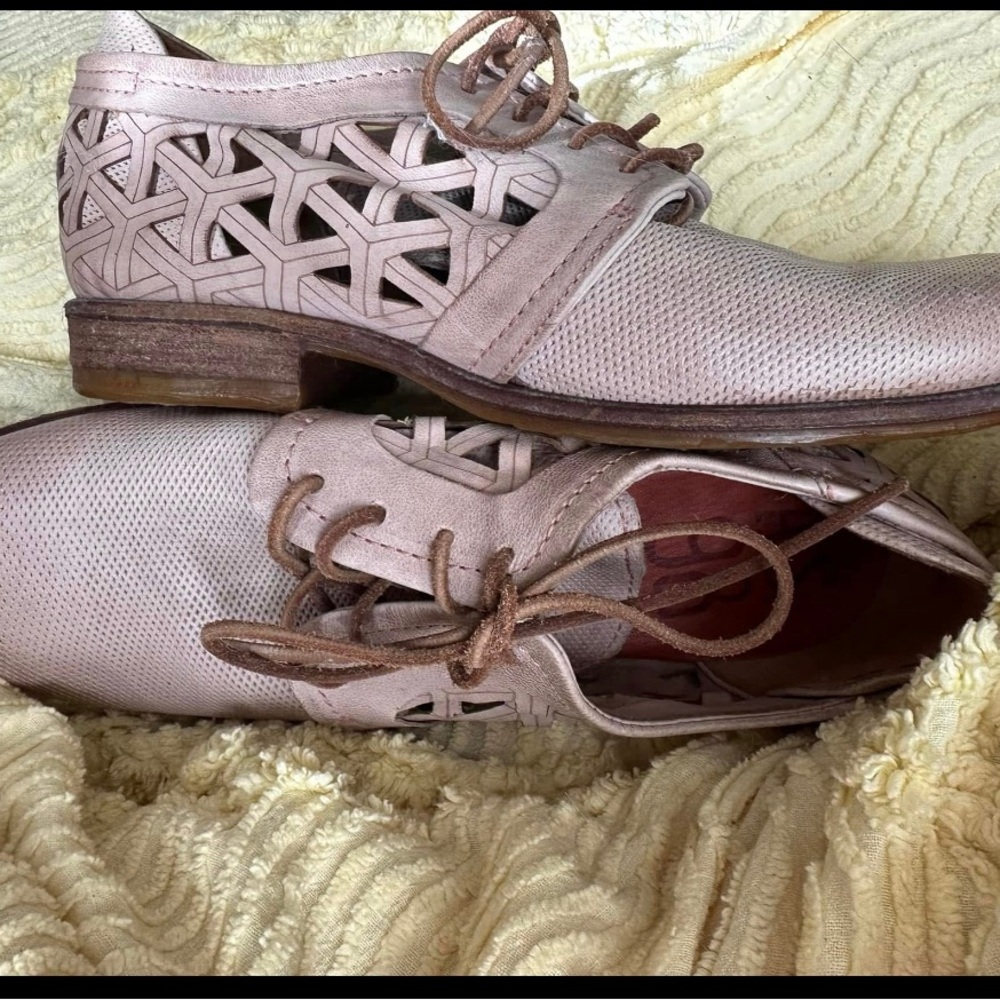 A.S.98 Brogues Shoes Flats - 
Size 40 Beautiful best for 9 9 1/2